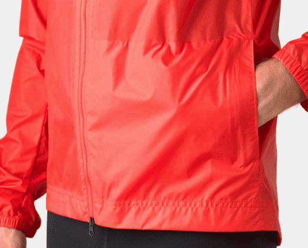 An easily packable jacket built for comfortable protection on rainy days.